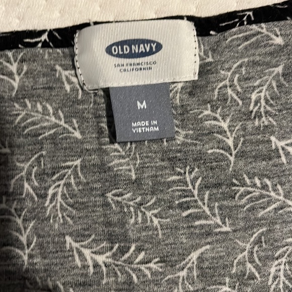 Old Navy Black Top - Picture 2 of 8